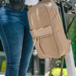 Klip Xtreme Mochila para Dama Klip Xtreme Bari KNB-467KH Khaki - Imagen 2